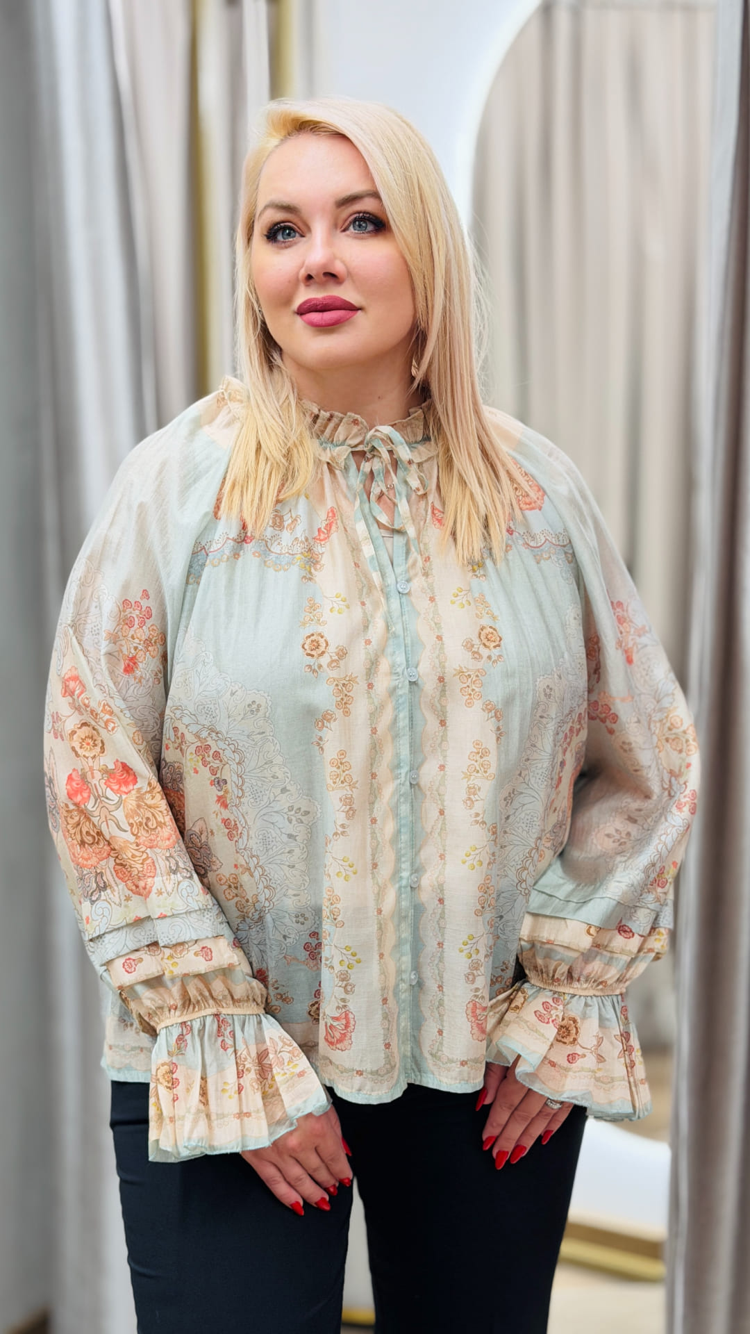 Bluză elegantă