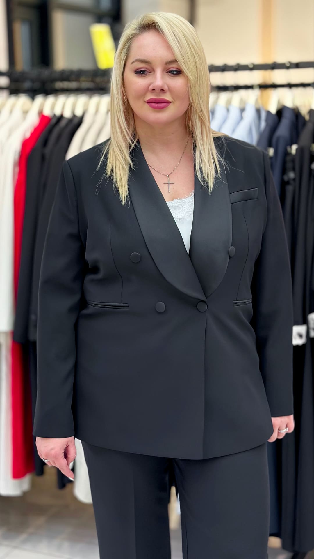 Costum clasic - imagine 2