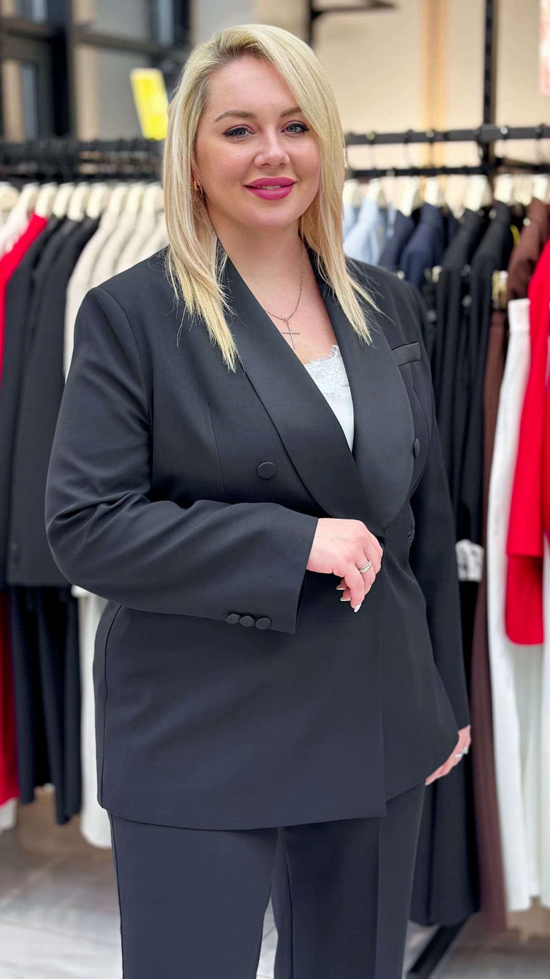 Costum clasic - imagine 3