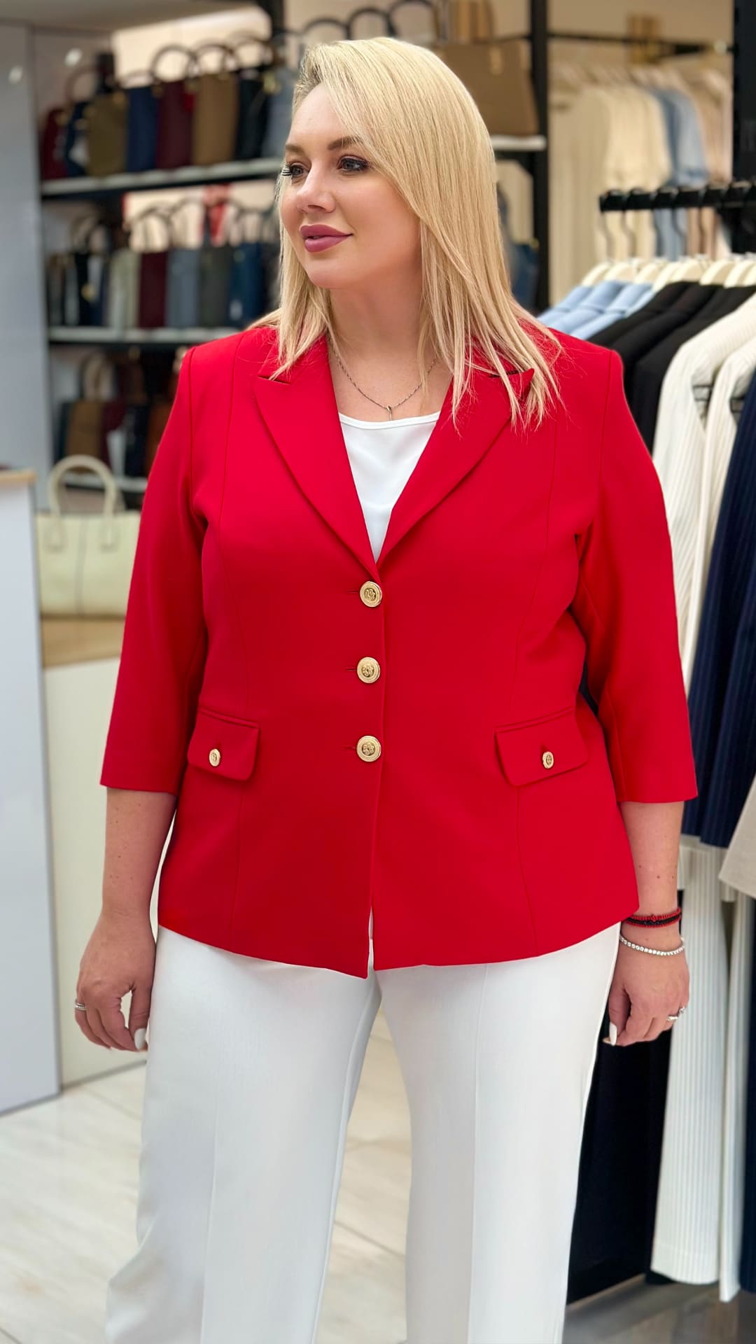 Costum clasic - imagine 2