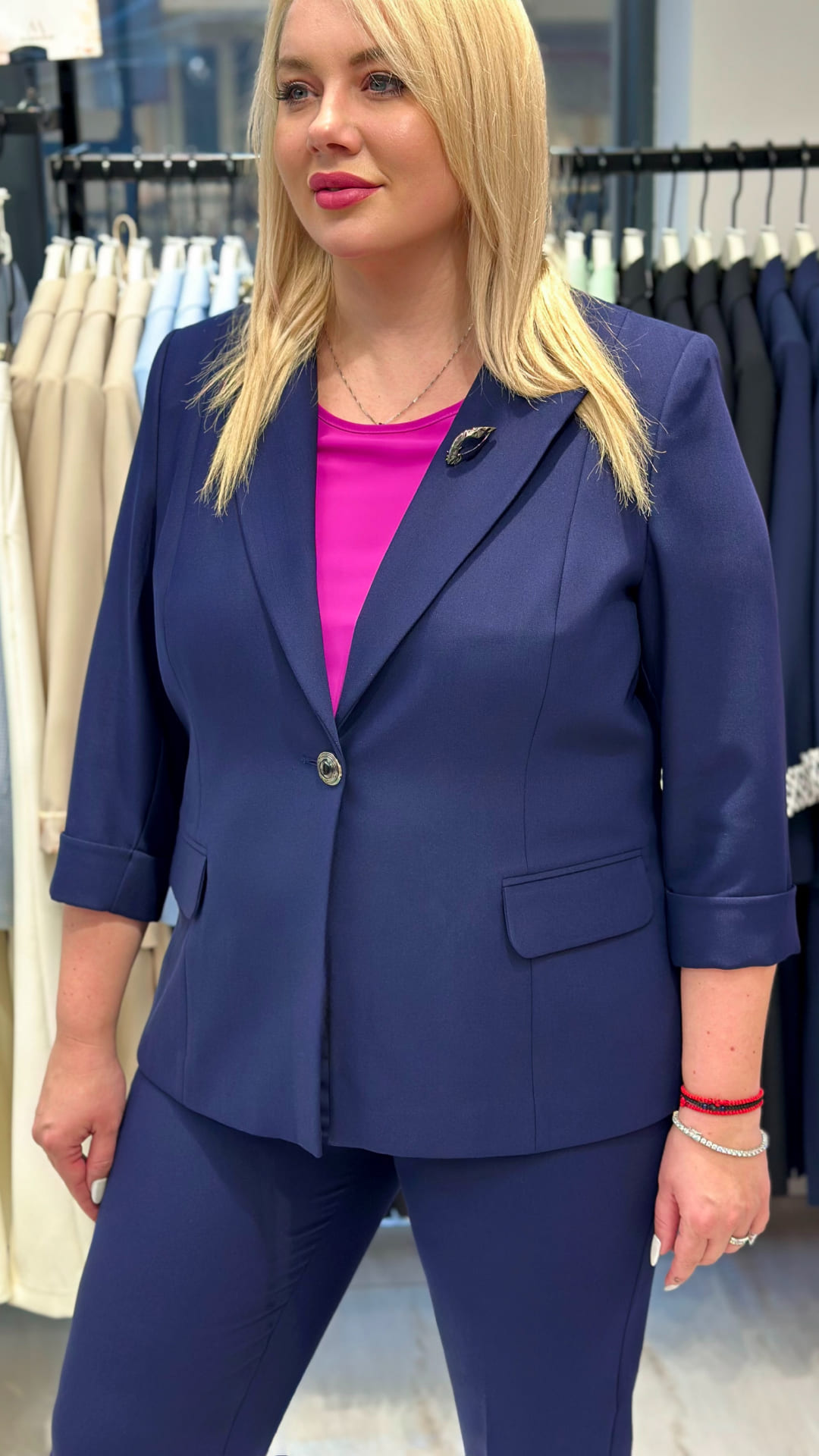 Costum clasic - imagine 3