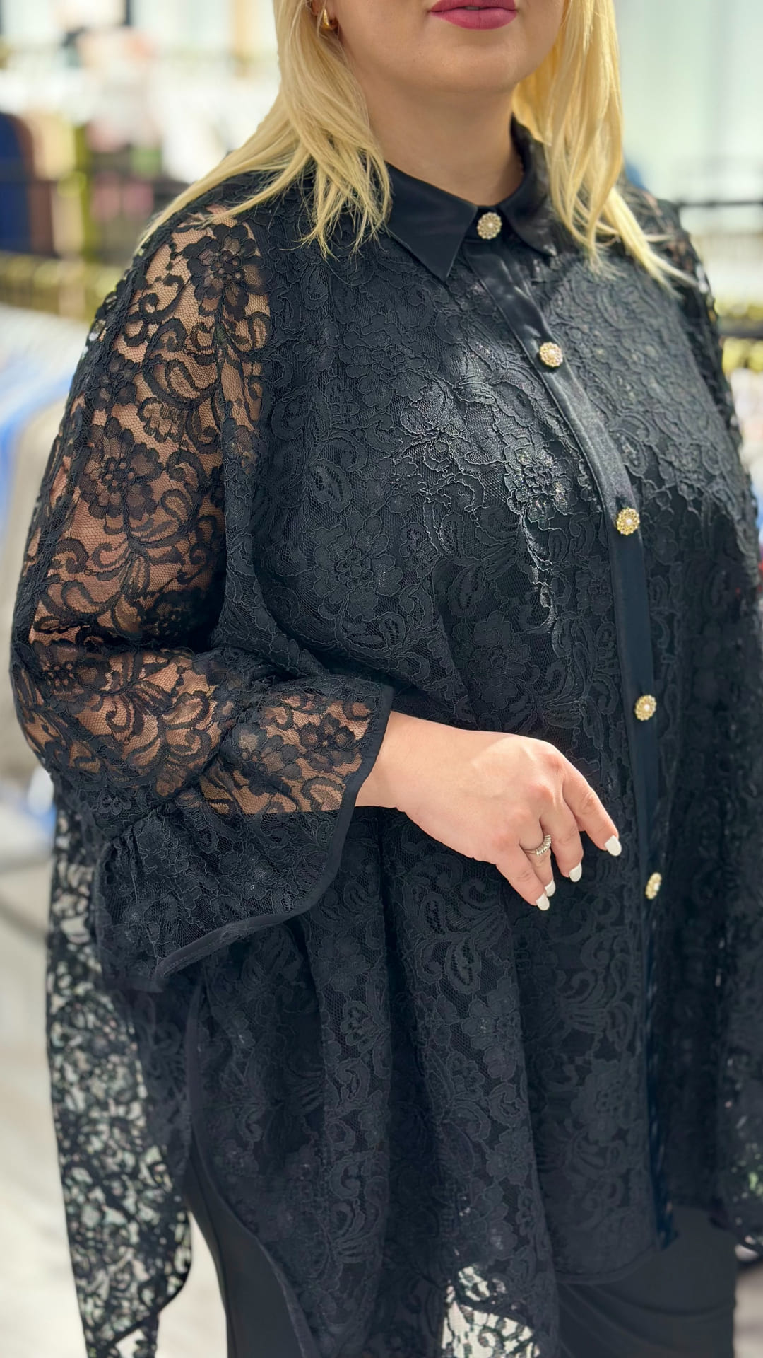 Bluză din dantelă - imagine 3