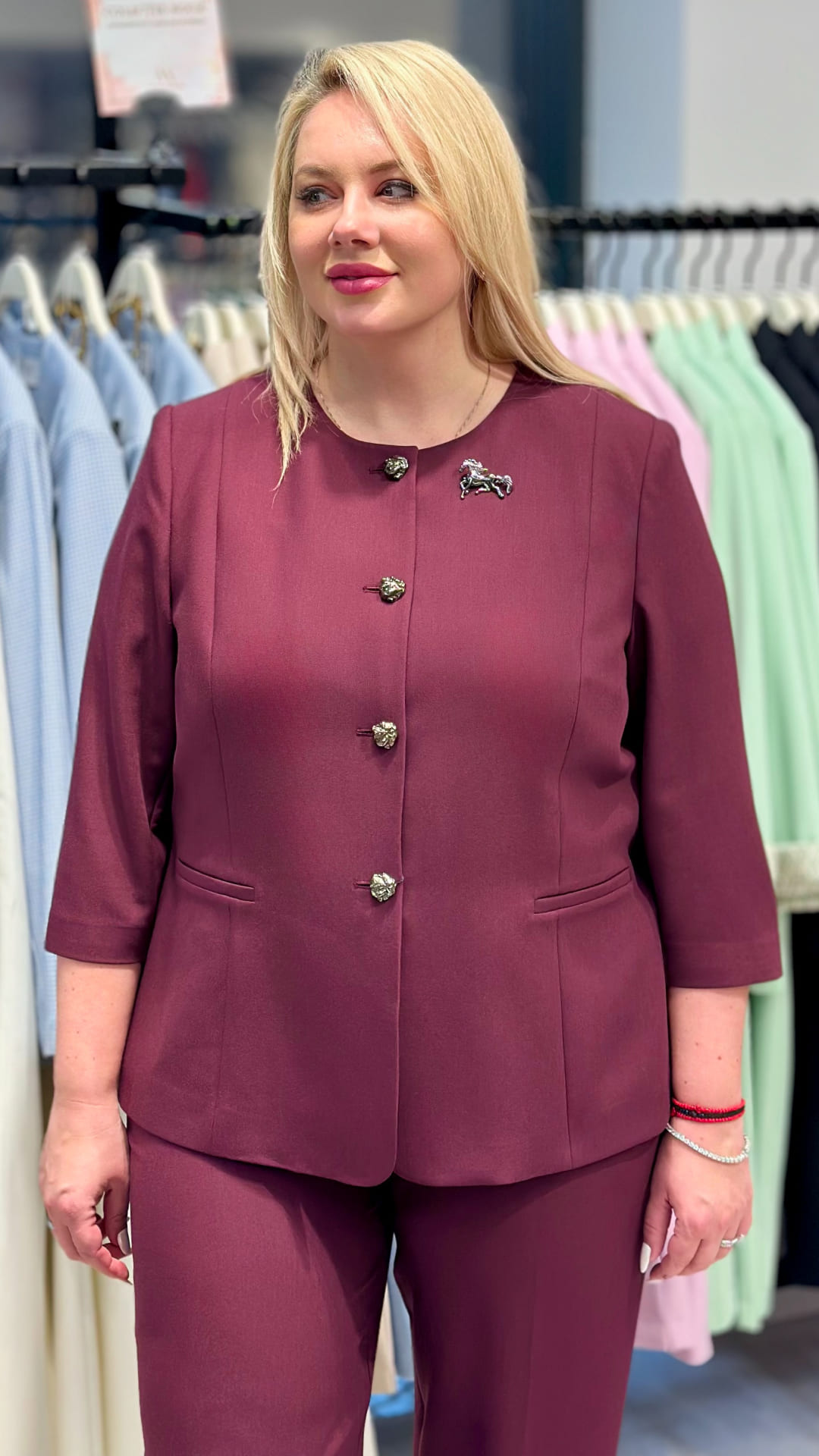 Costum clasic - imagine 2