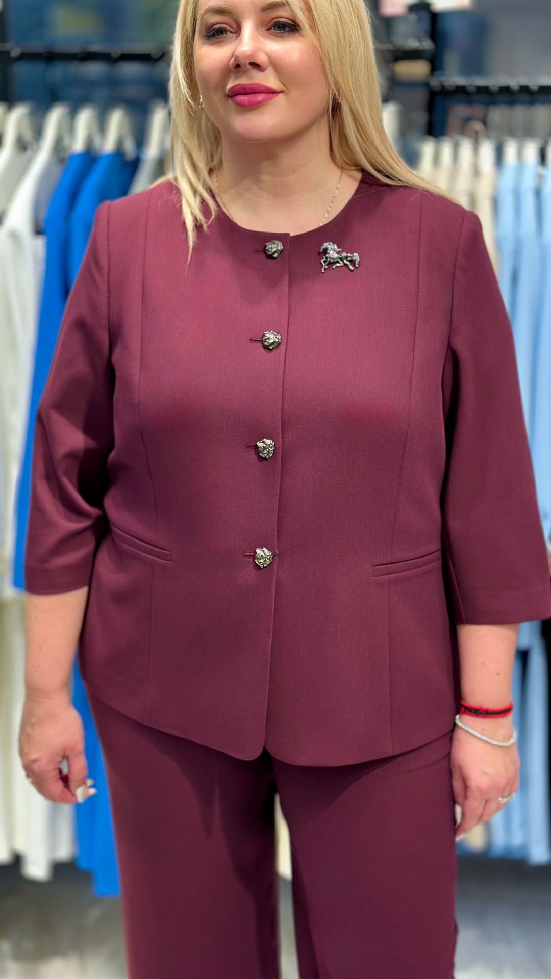 Costum clasic - imagine 3