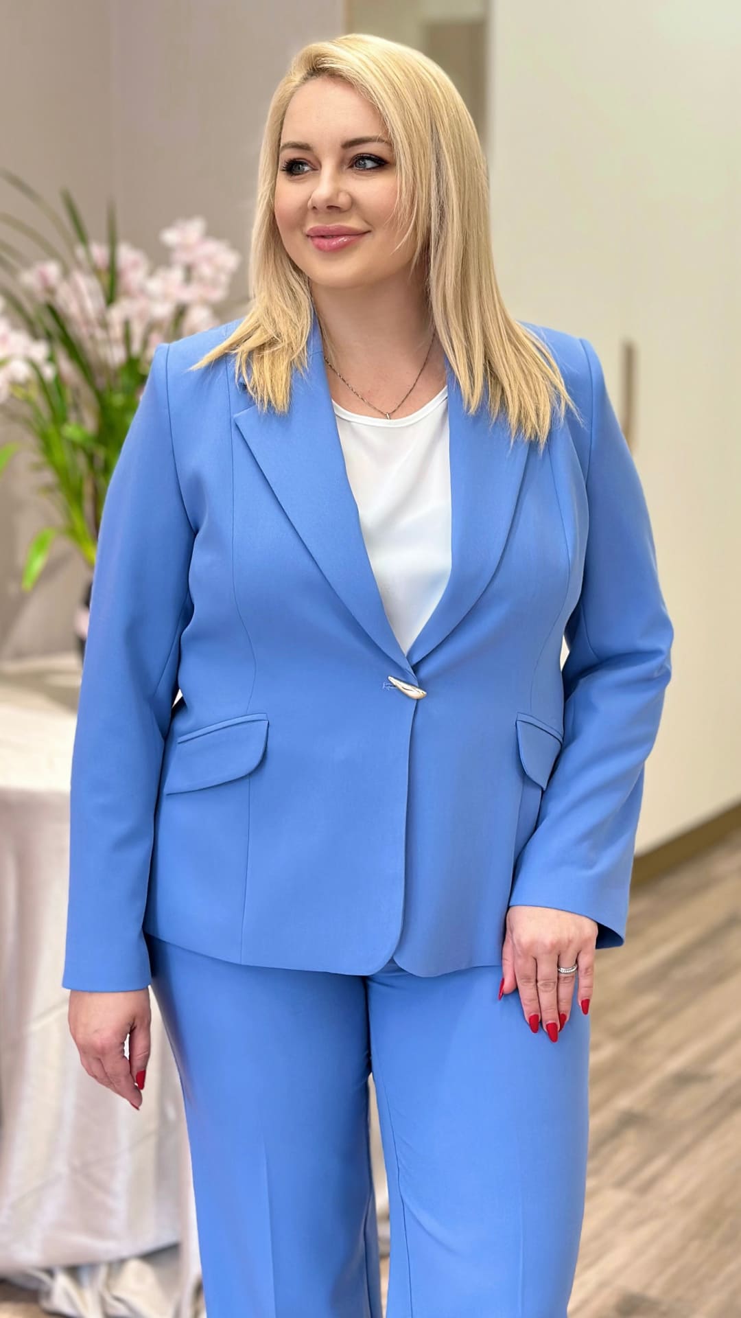 Costum clasic - imagine 2