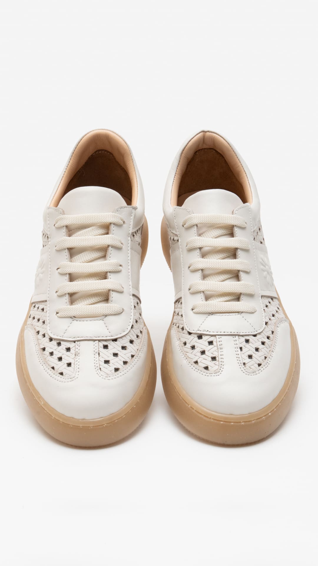 Adidași - imagine 2