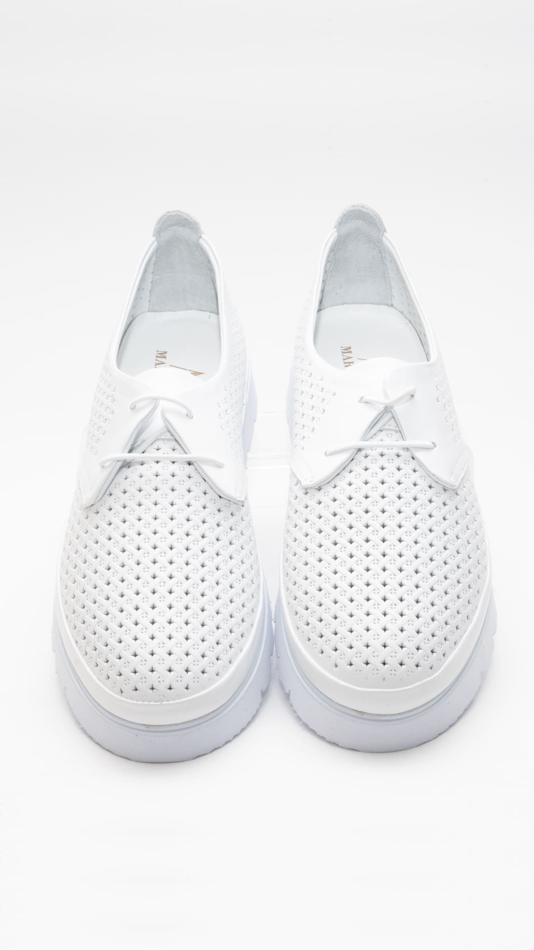 Adidași - imagine 2