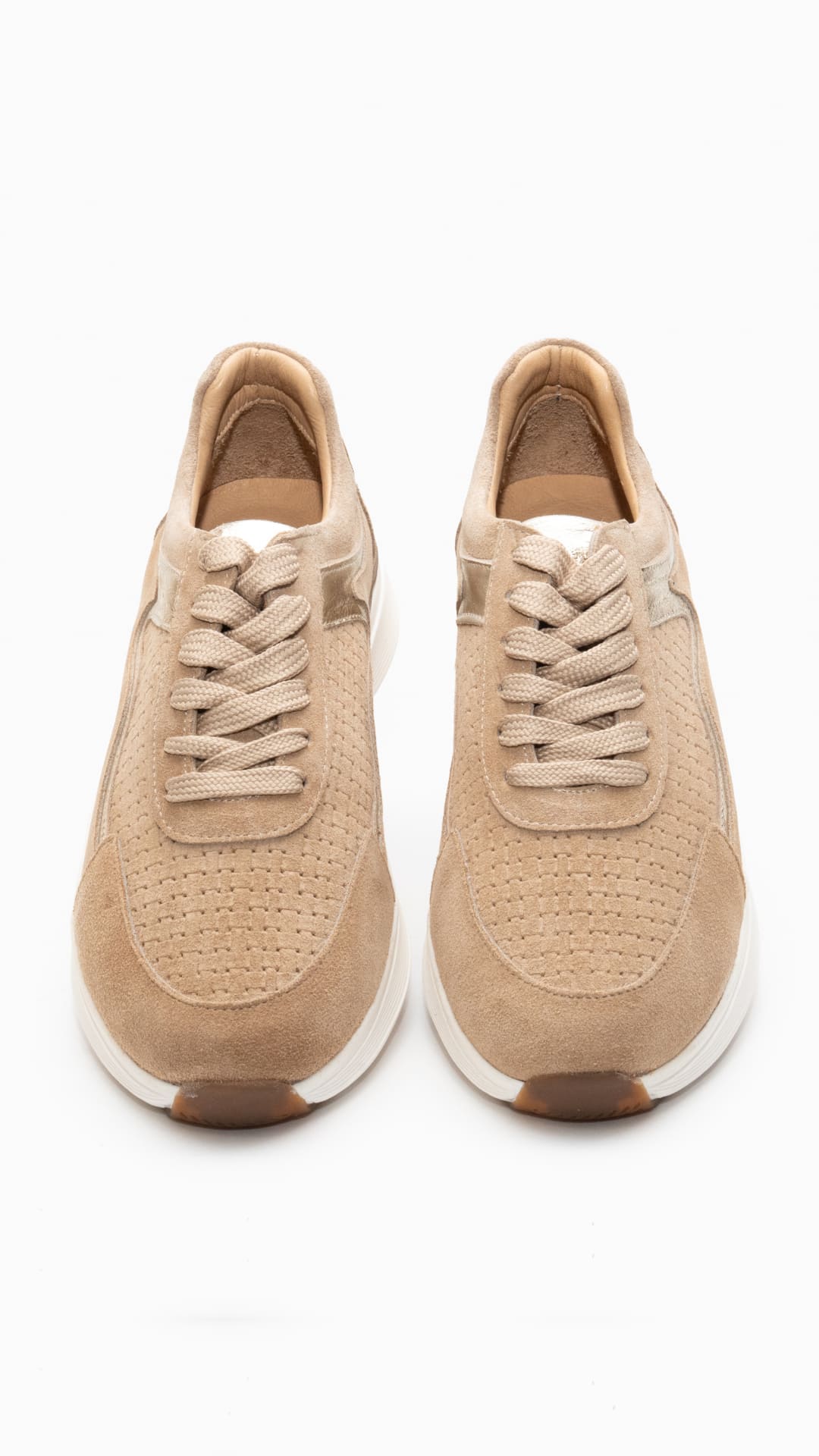 Adidași - imagine 2