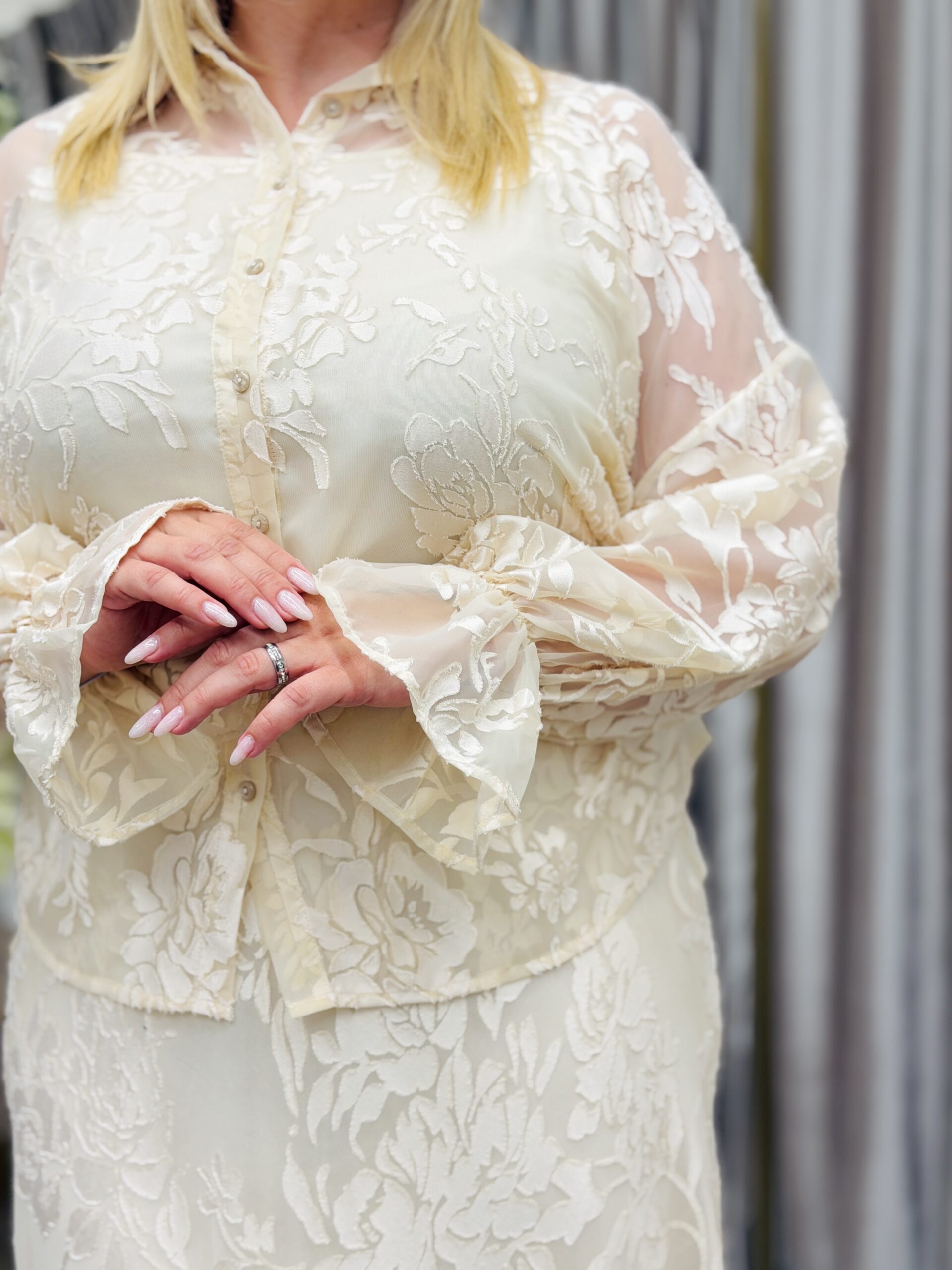 Costum elegant - imagine 3