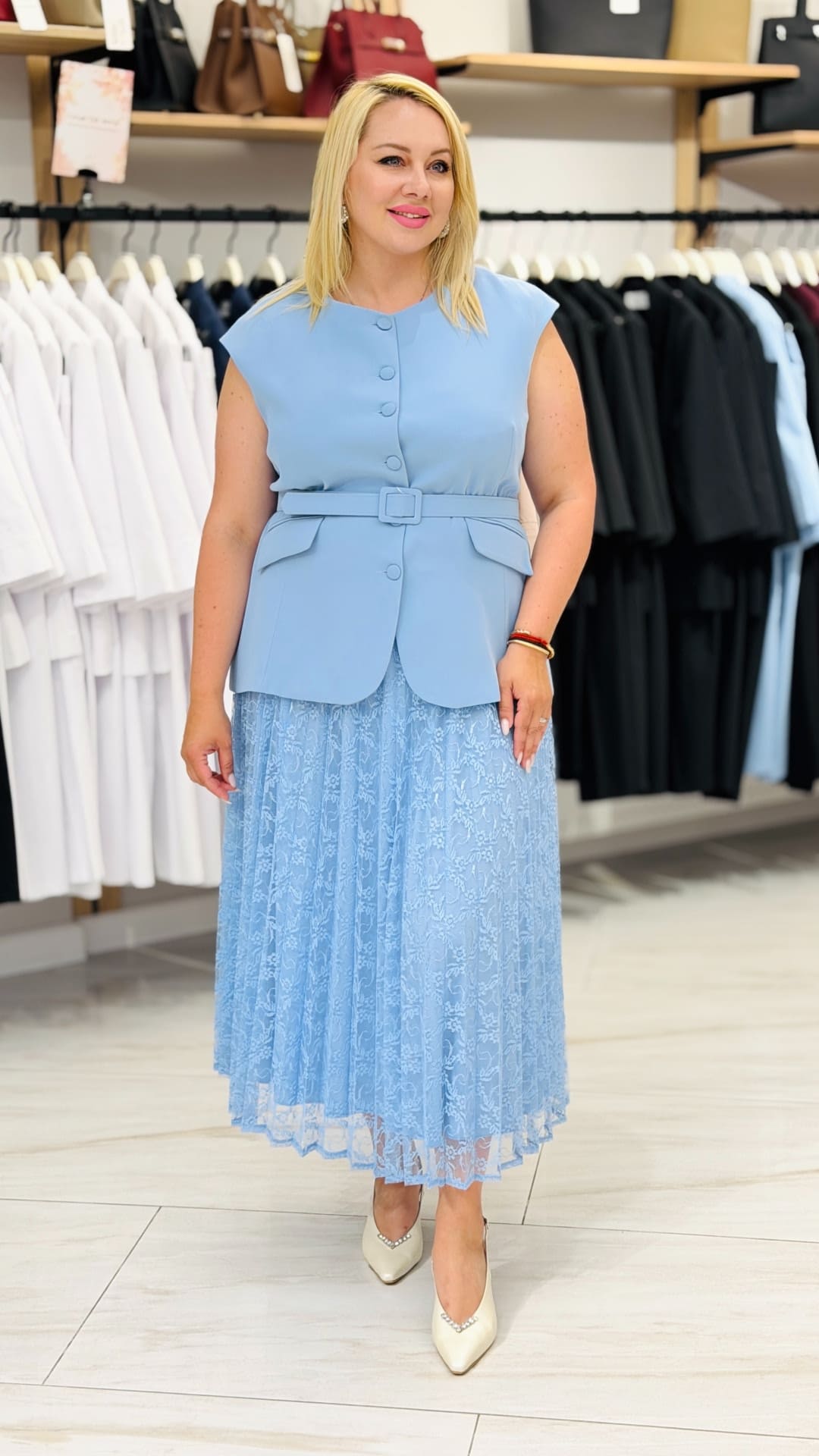 Costum elegant