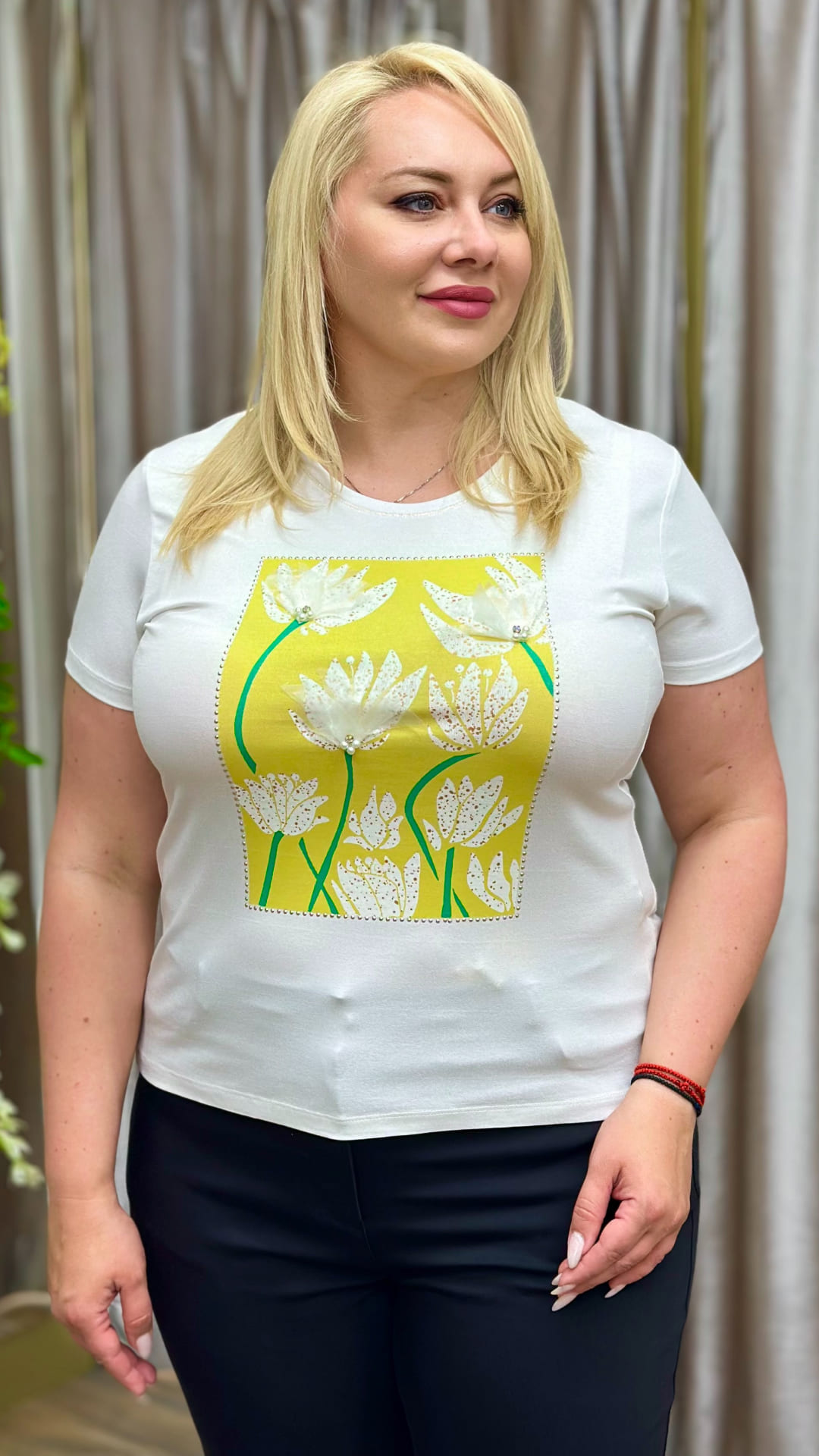 Tricou