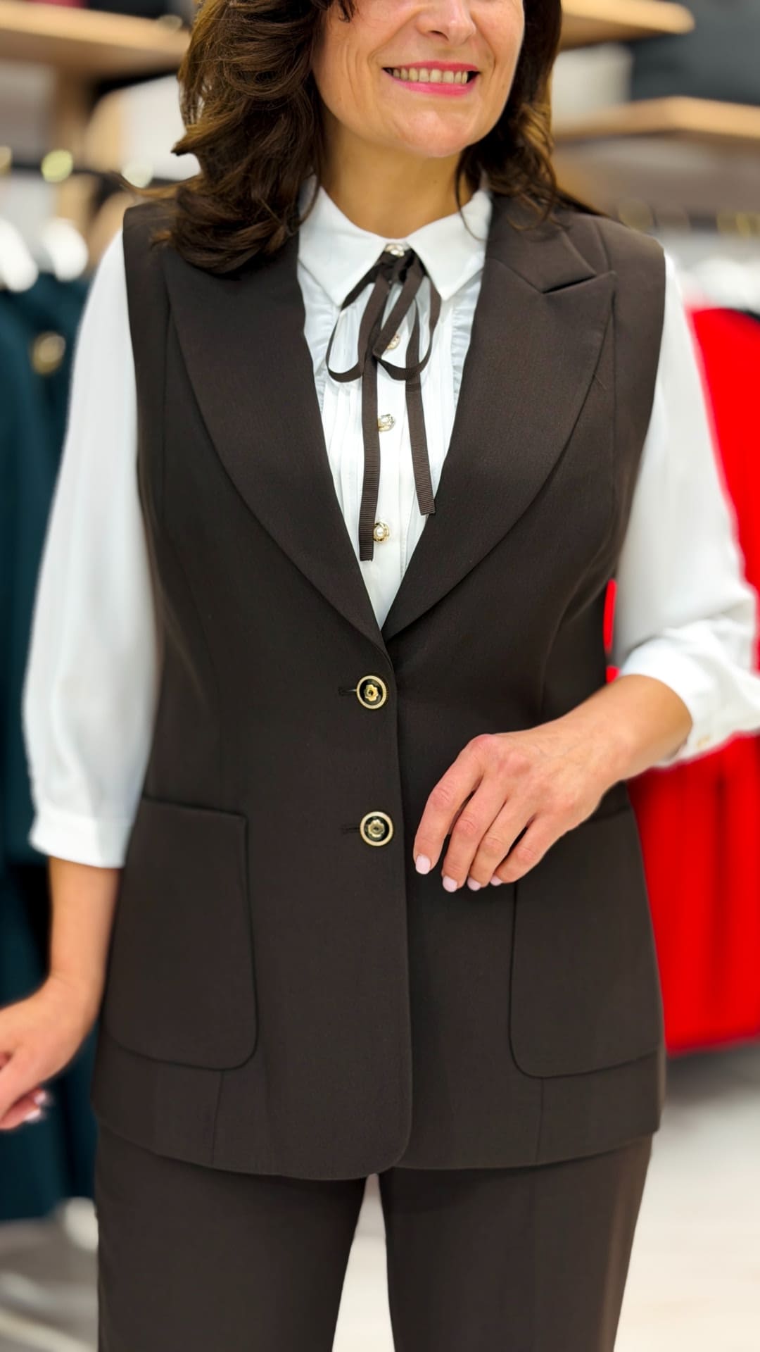 Costum clasic cu vestă tip sacou - imagine 2