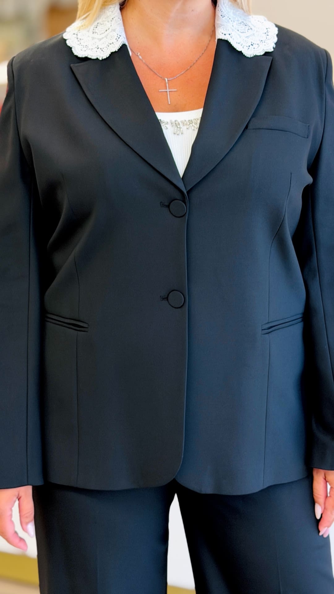Costum elegant cu guler detașabil - imagine 2