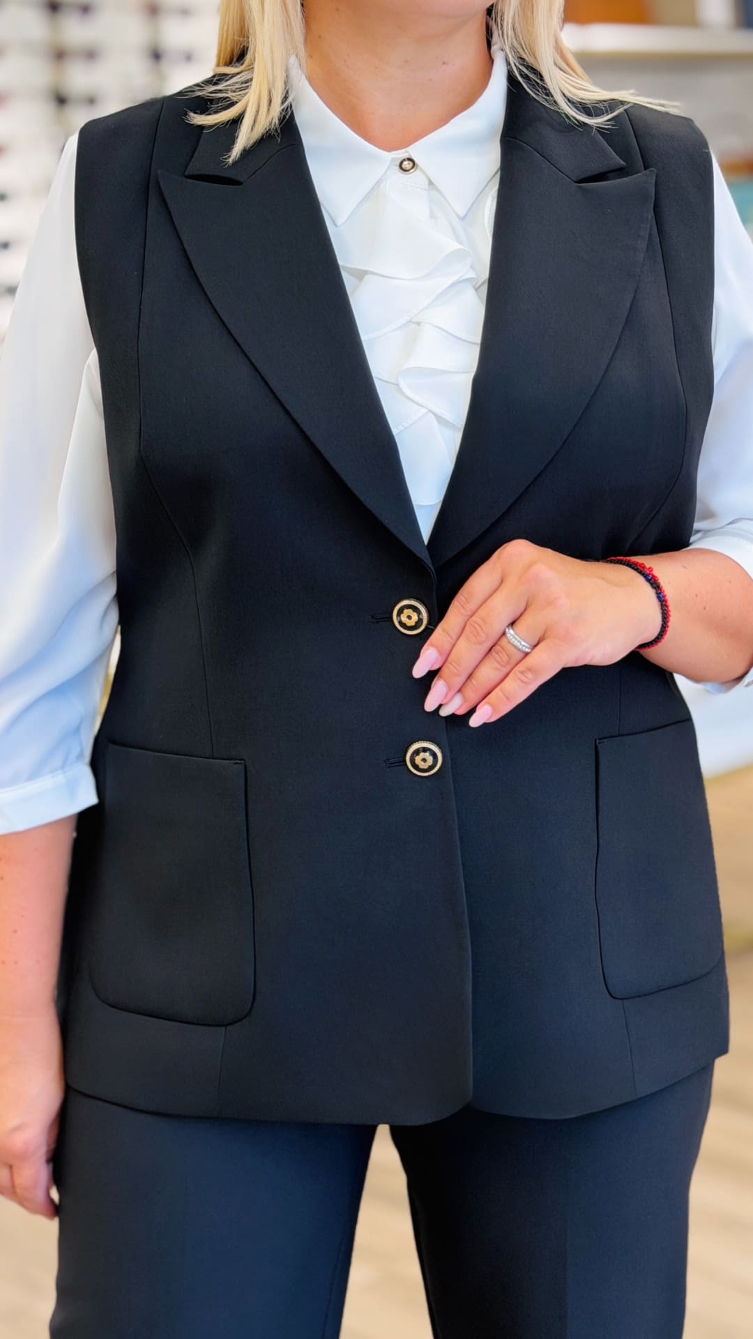 Costum clasic cu vestă tip sacou - imagine 2