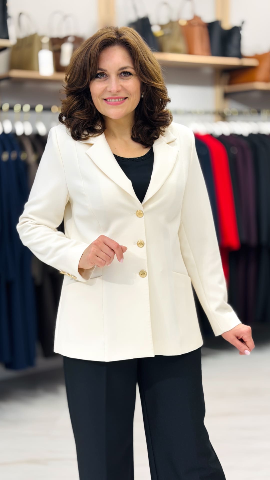 Costum clasic - imagine 2