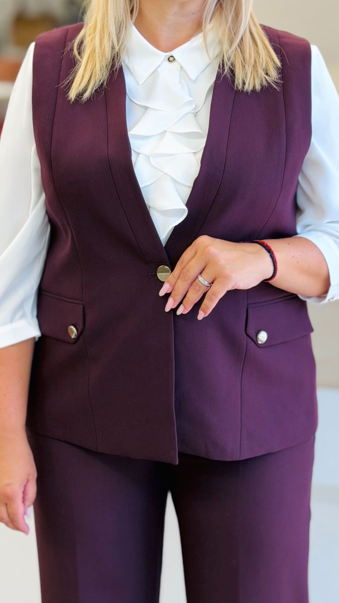 Costum clasic cu vestă tip sacou - imagine 2