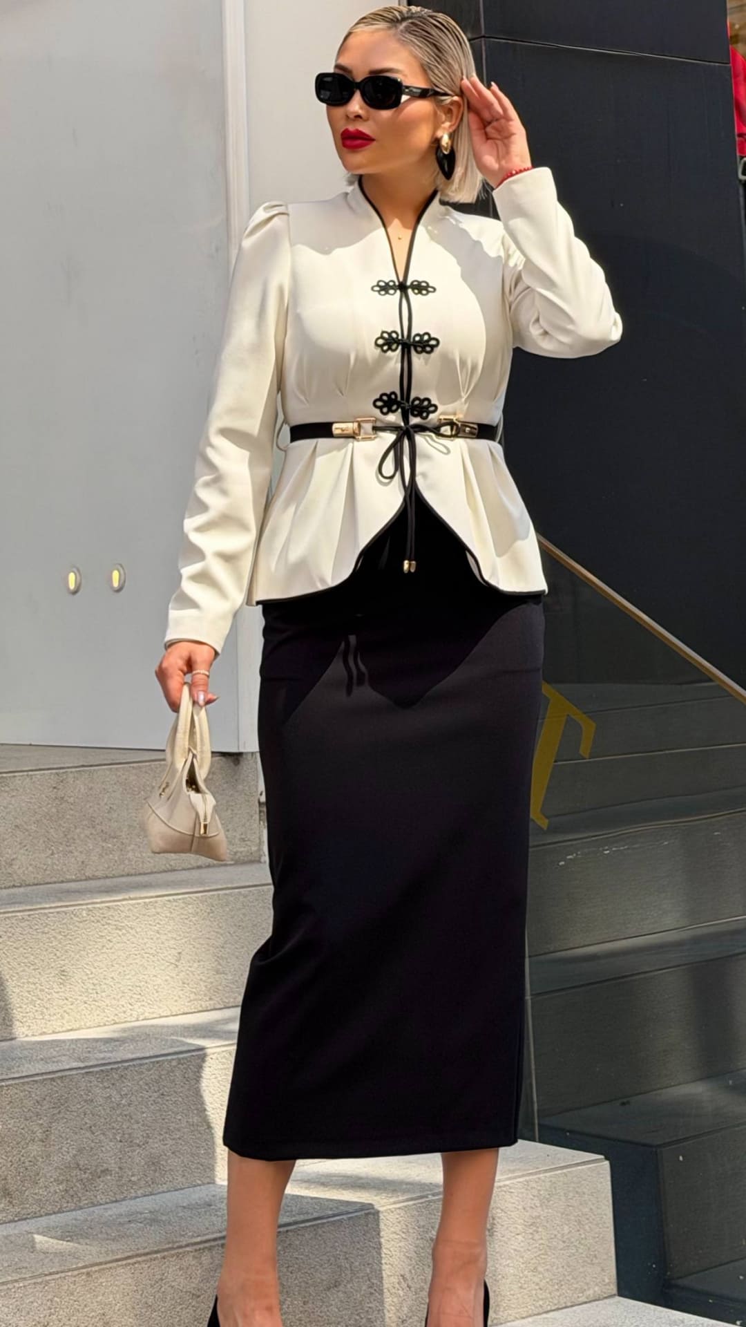 Costum elegant - imagine 4